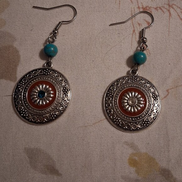 BOHO EARRINGS - Picture 1 of 1